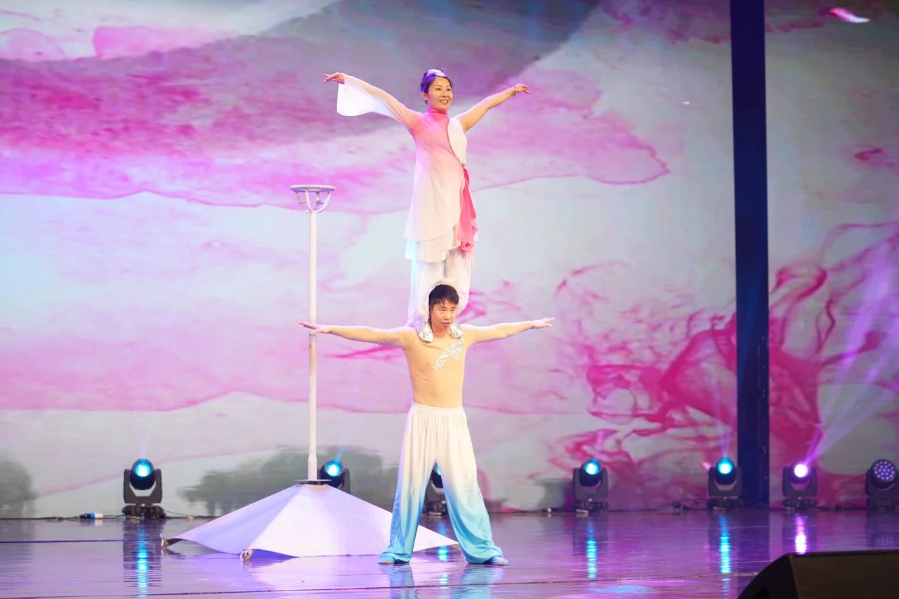 ��������רעΪ����·���ϵ�����ƽ̨