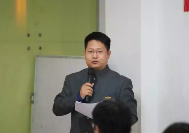 ��������רעΪ����·���ϵ�����ƽ̨