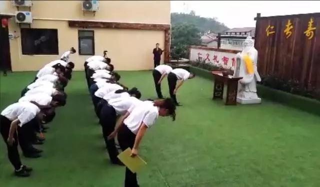 ��������רעΪ����·���ϵ�����ƽ̨