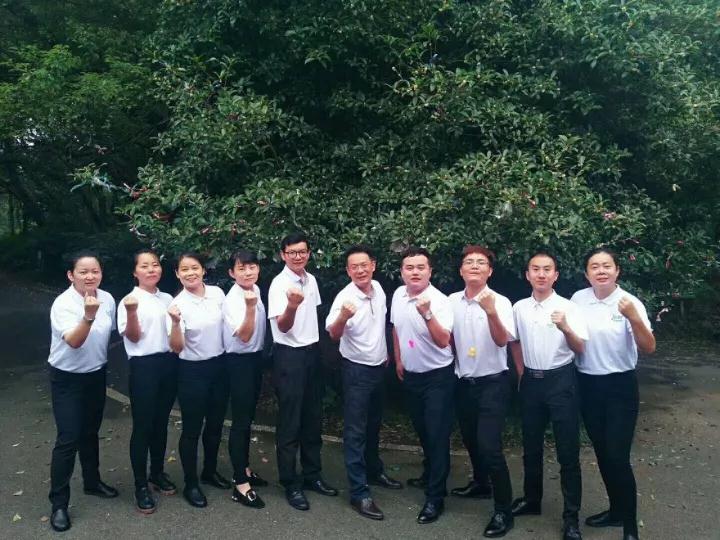 ��������רעΪ����·���ϵ�����ƽ̨