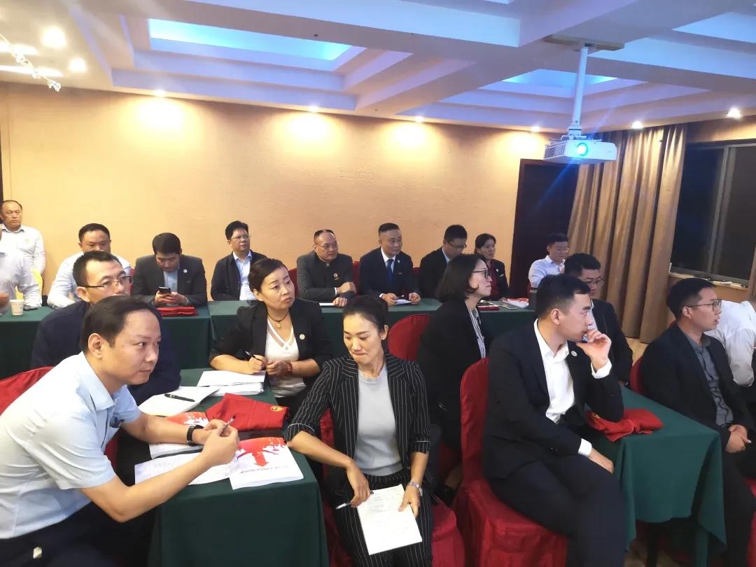 ��������רעΪ����·���ϵ�����ƽ̨