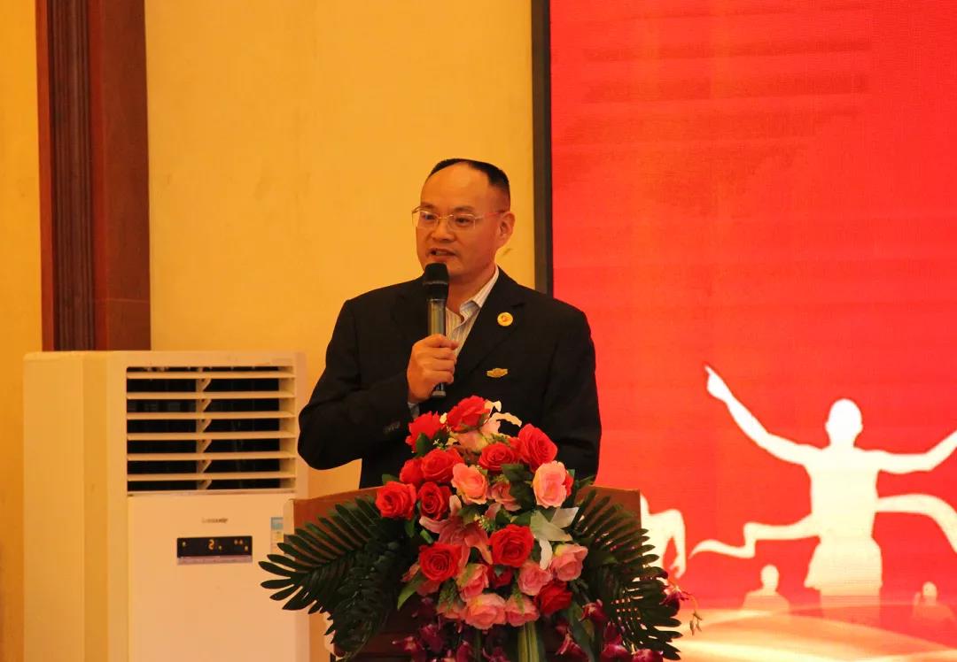 ��������רעΪ����·���ϵ�����ƽ̨