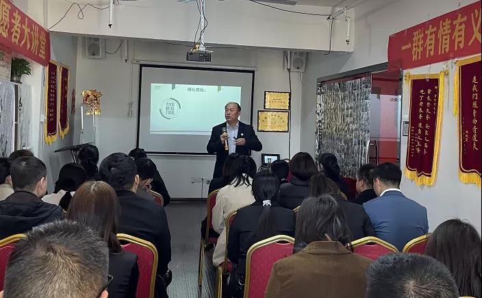 ��������רעΪ����·���ϵ�����ƽ̨