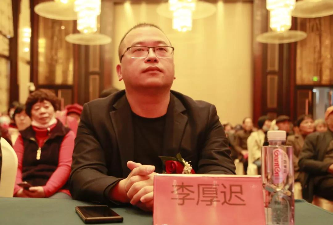 ��������רעΪ����·���ϵ�����ƽ̨