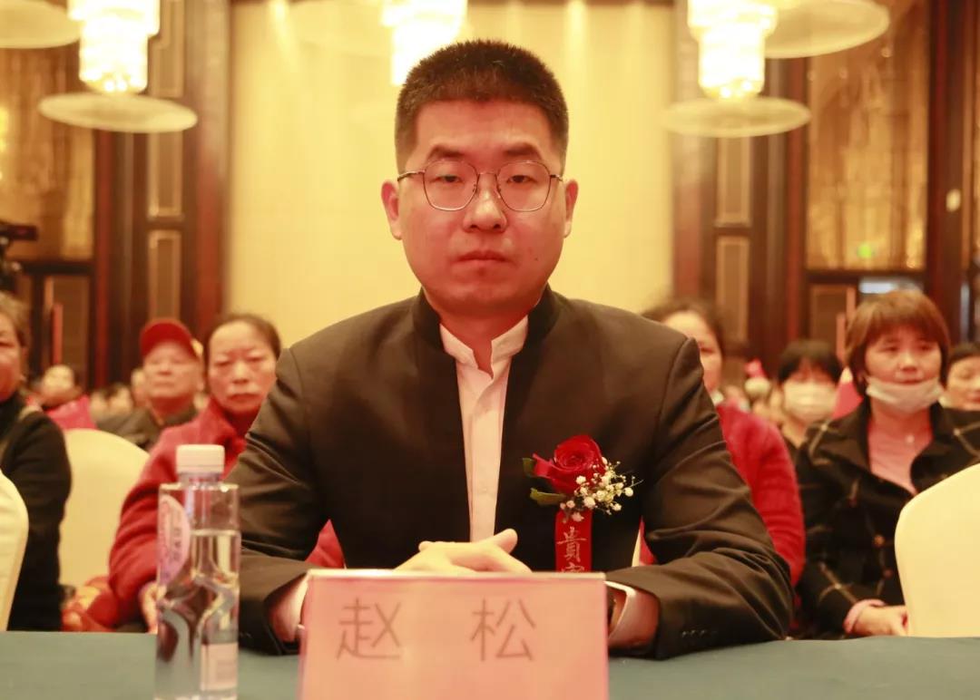 ��������רעΪ����·���ϵ�����ƽ̨