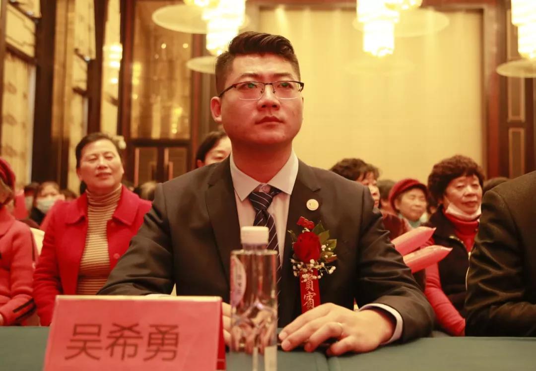 ��������רעΪ����·���ϵ�����ƽ̨