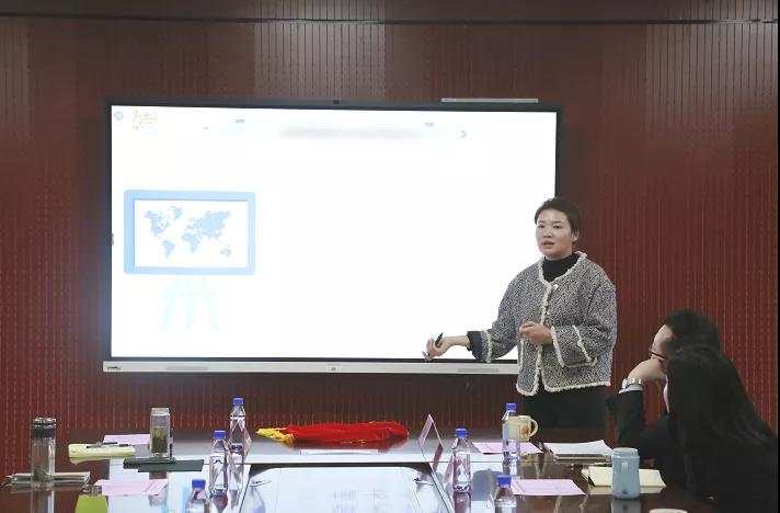 ��������רעΪ����·���ϵ�����ƽ̨