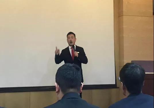 ��������רעΪ����·���ϵ�����ƽ̨