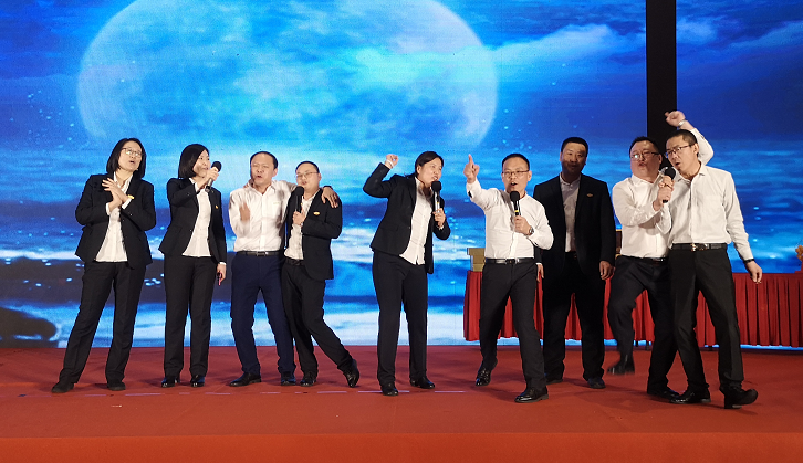 ��������רעΪ����·���ϵ�����ƽ̨