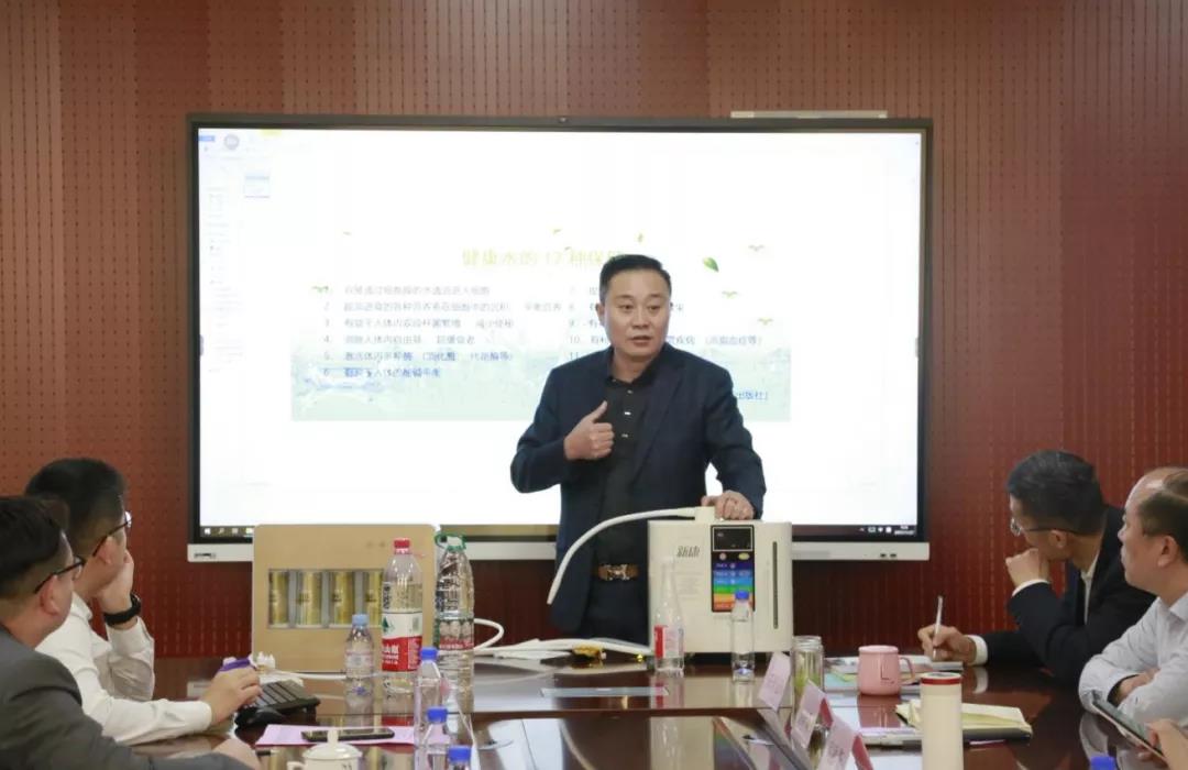 ��������רעΪ����·���ϵ�����ƽ̨