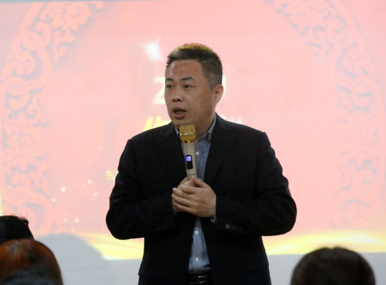 ��������רעΪ����·���ϵ�����ƽ̨