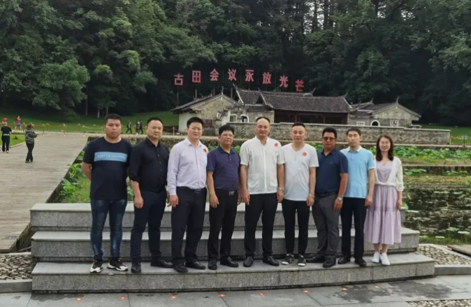 ��������רעΪ����·���ϵ�����ƽ̨