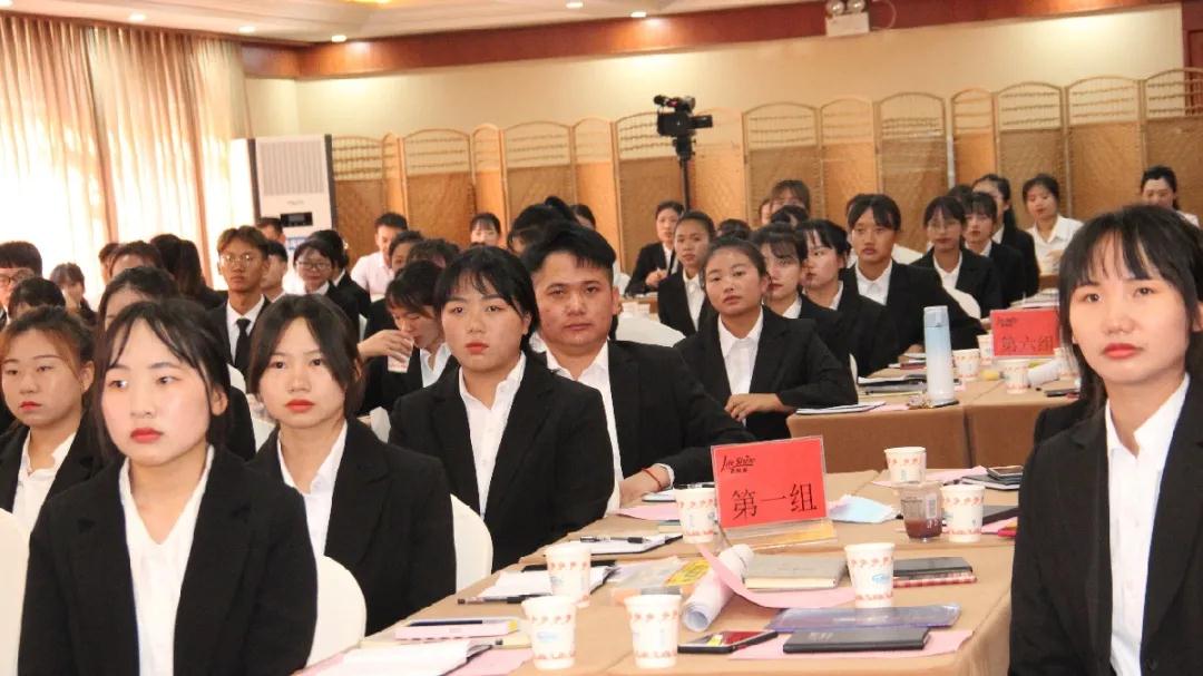 ��������רעΪ����·���ϵ�����ƽ̨