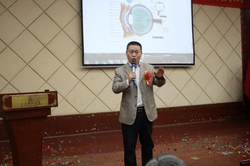 ��������רעΪ����·���ϵ�����ƽ̨