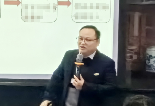 ��������רעΪ����·���ϵ�����ƽ̨