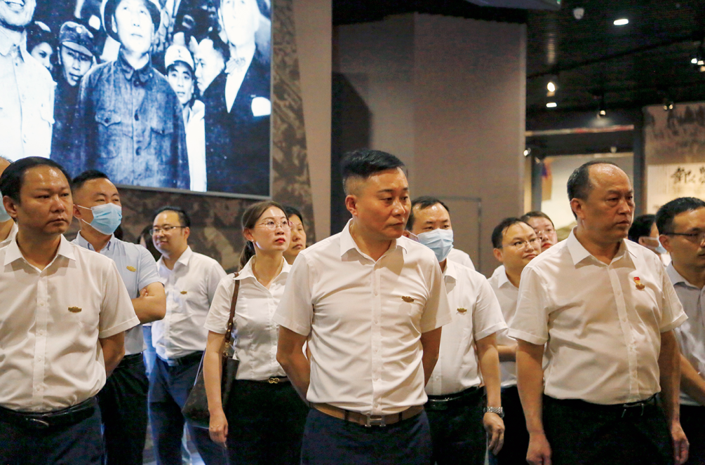 ��������רעΪ����·���ϵ�����ƽ̨