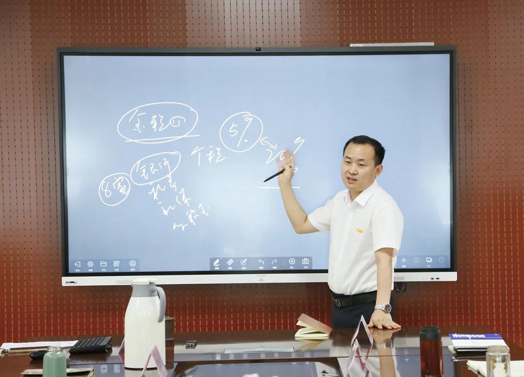 ��������רעΪ����·���ϵ�����ƽ̨