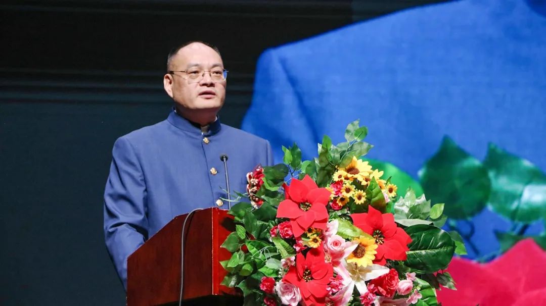 ��������רעΪ����·���ϵ�����ƽ̨