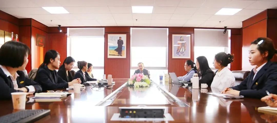 ��������רעΪ����·���ϵ�����ƽ̨