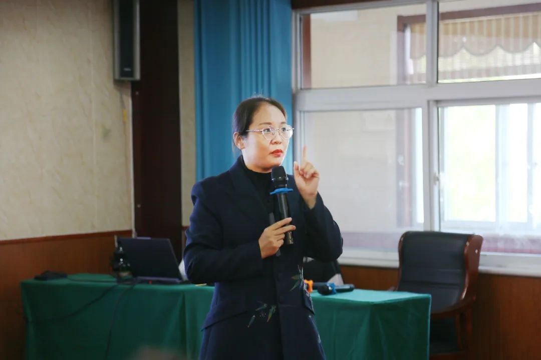 ��������רעΪ����·���ϵ�����ƽ̨