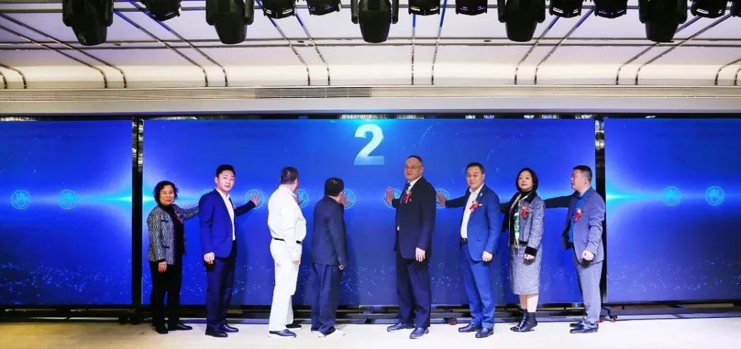 ��������רעΪ����·���ϵ�����ƽ̨