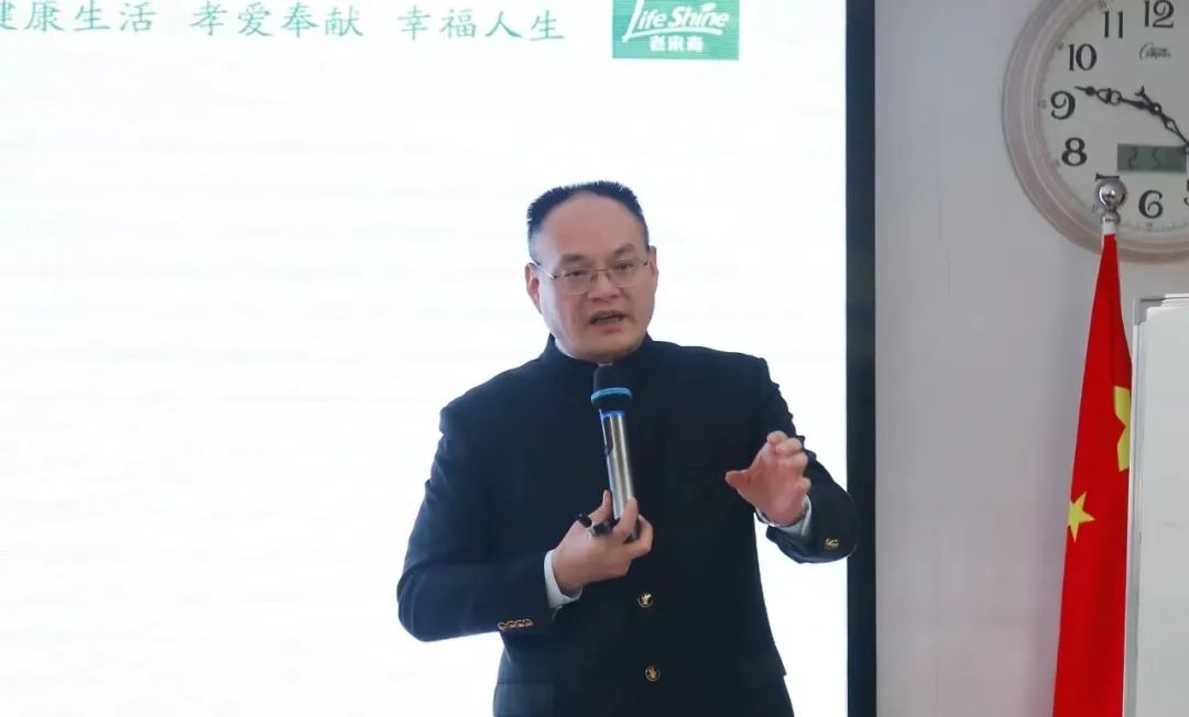 ��������רעΪ����·���ϵ�����ƽ̨