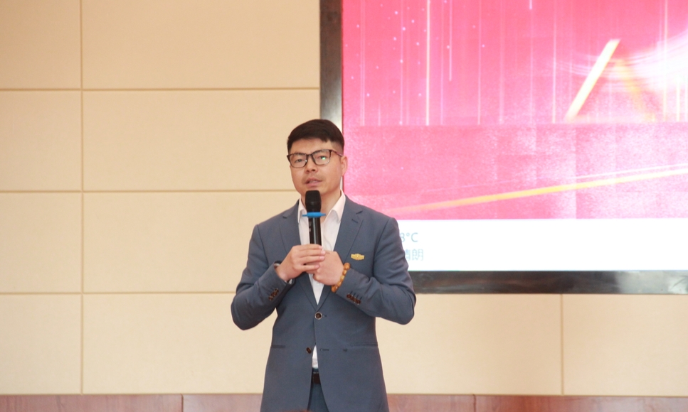 ��������רעΪ����·���ϵ�����ƽ̨