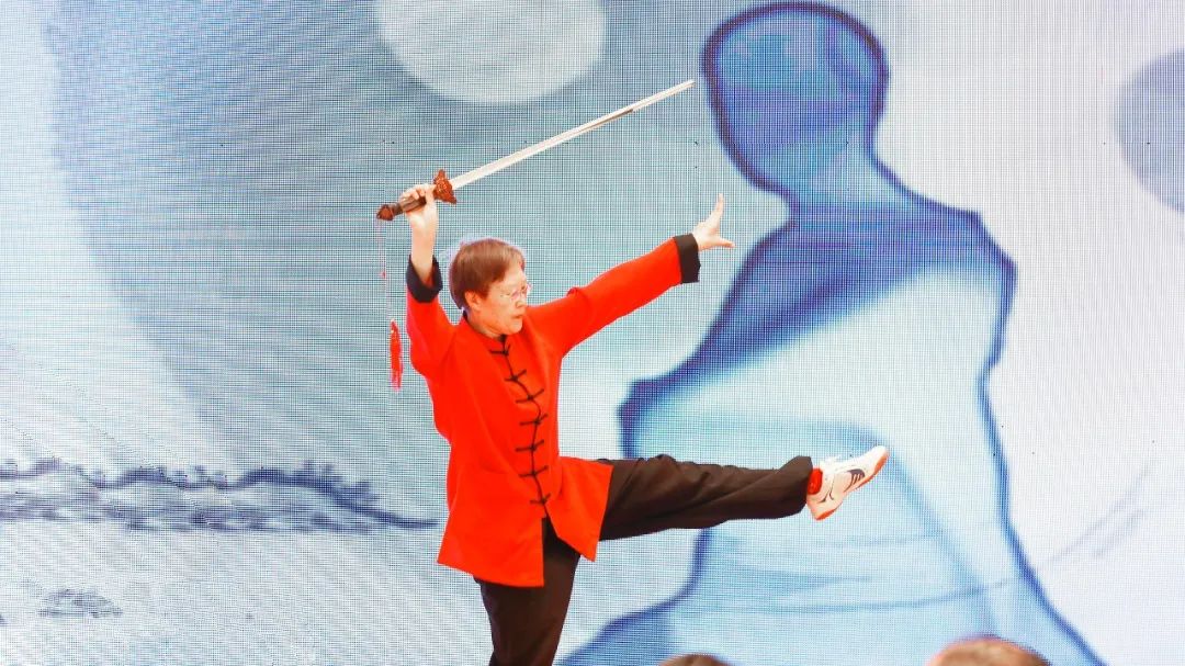 ��������רעΪ����·���ϵ�����ƽ̨