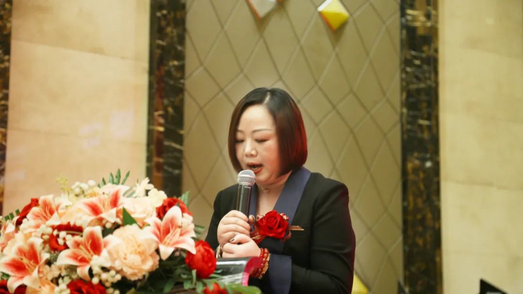 ��������רעΪ����·���ϵ�����ƽ̨