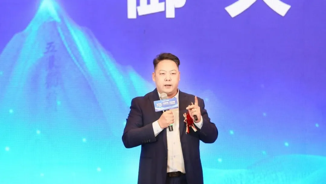 ��������רעΪ����·���ϵ�����ƽ̨