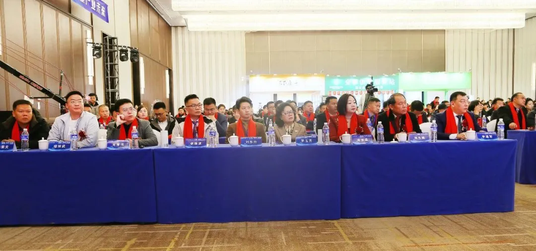 ��������רעΪ����·���ϵ�����ƽ̨