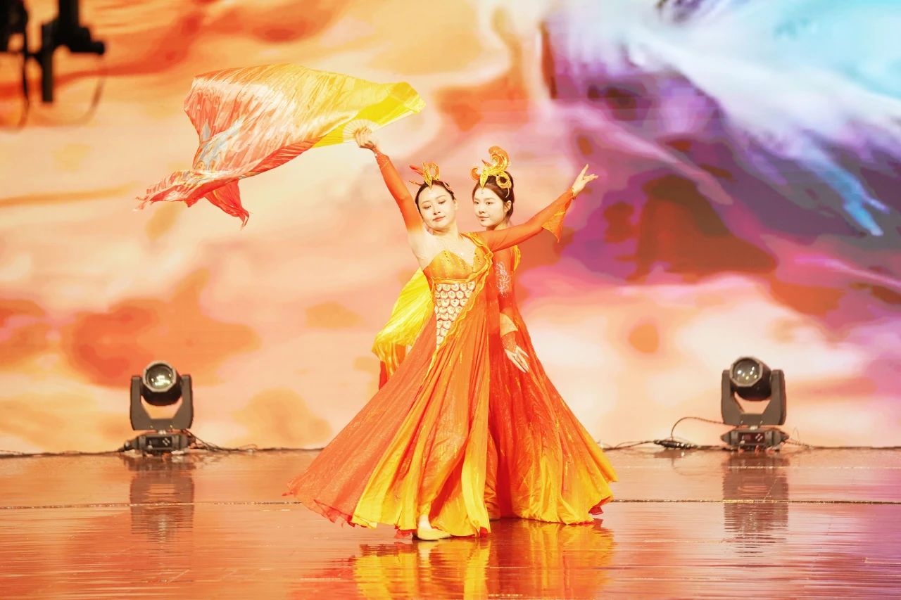 ��������רעΪ����·���ϵ�����ƽ̨