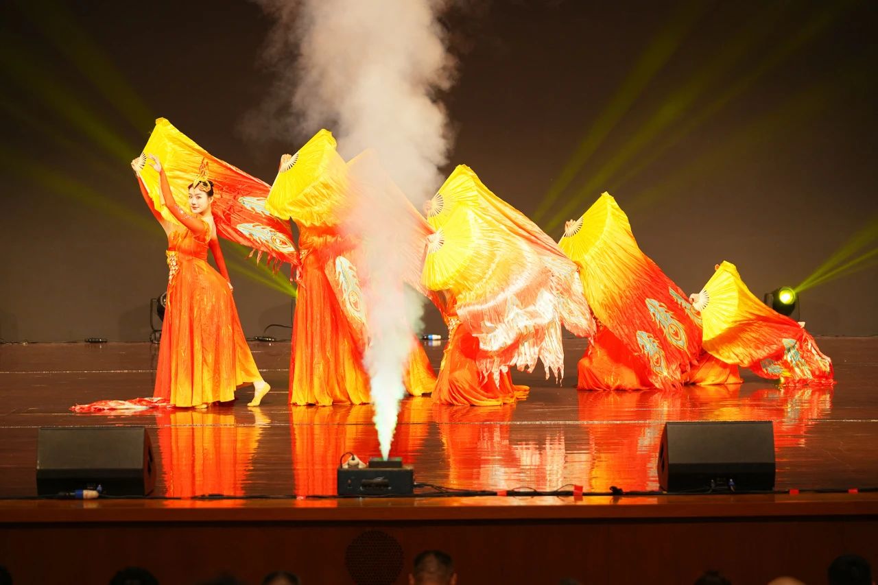 ��������רעΪ����·���ϵ�����ƽ̨