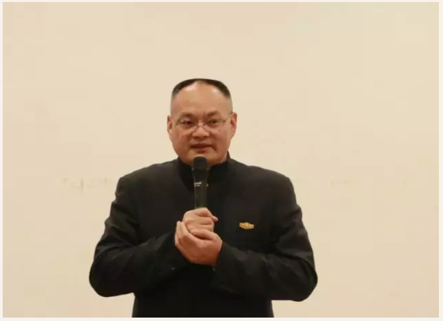 ��������רעΪ����·���ϵ�����ƽ̨